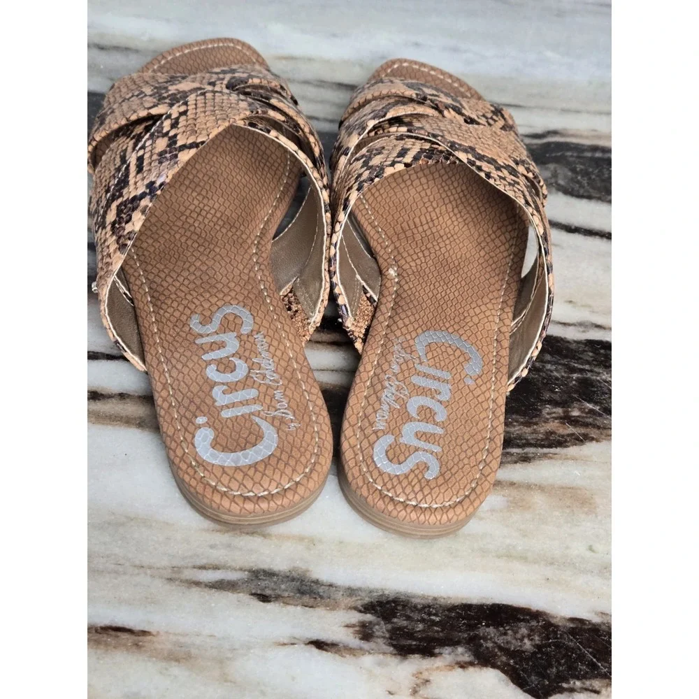 Circus By Sam Edelman Women's Burnett Animal‎ Print Slide Flat Sandals US 7